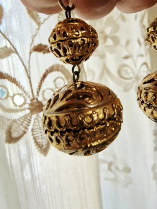 Pendientes colgantes vintage dorados