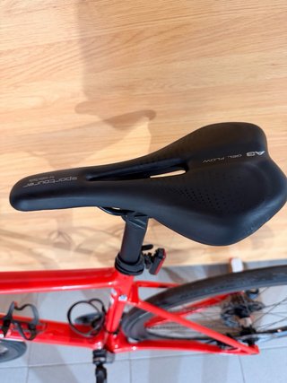 Bicicleta de carretera KTM Roja