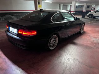 BMW E92 325i