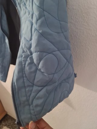 Chaleco matelase azul y gris