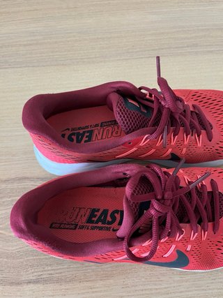 Zapatillas Nike Running Rojas y Negras