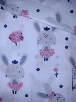 Tela infantil con conejitos bailarines ballet