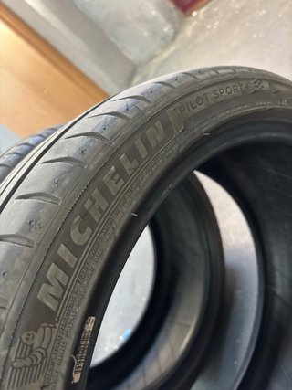 Michelin Pilot Sport 4 Neumático