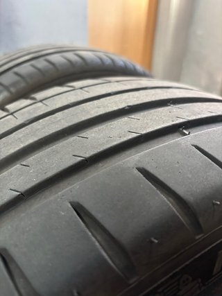 Michelin Pilot Sport 4 Neumático
