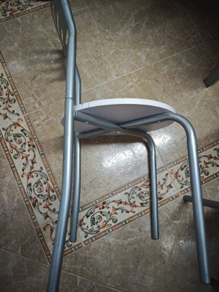 Mesa extensible blanca + 4 sillas
