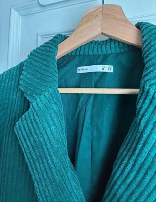 Traje de pana verde mujer