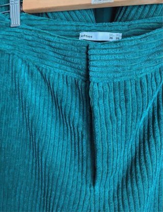 Traje de pana verde mujer
