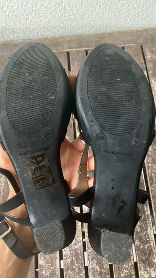 Sandalias de tacón negras
