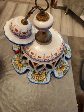 Lámpara de cerámica artesanal