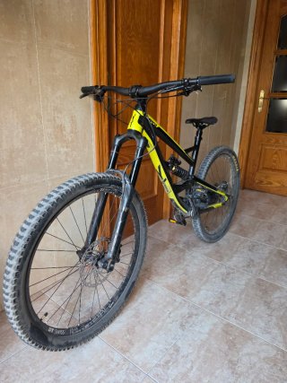 YT Capra AL 2020 Enduro