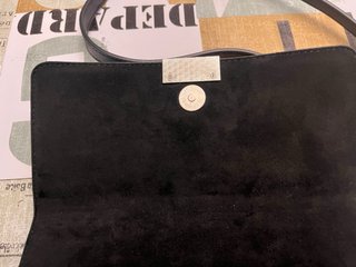 Borsetta in camoscio nero