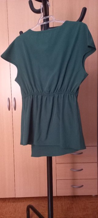 Blusa cruzada verde oscuro