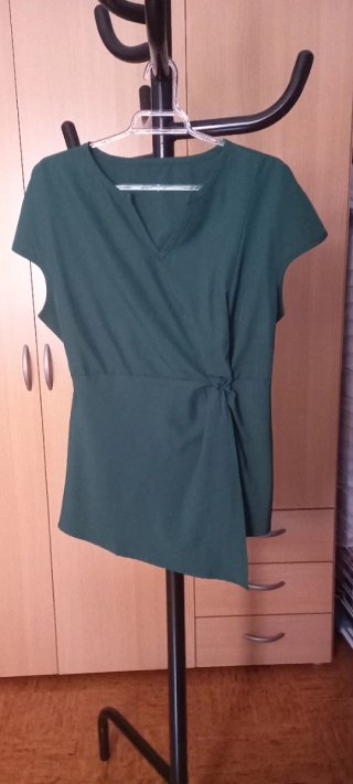 Blusa cruzada verde oscuro
