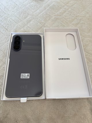 Samsung Galaxy A57 5G de 128 Gb Nuevo,