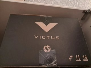 Ordenador gaming HP Victus + monitor 240hz