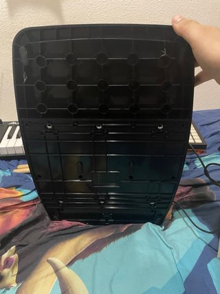 Volante Logitech con pedales