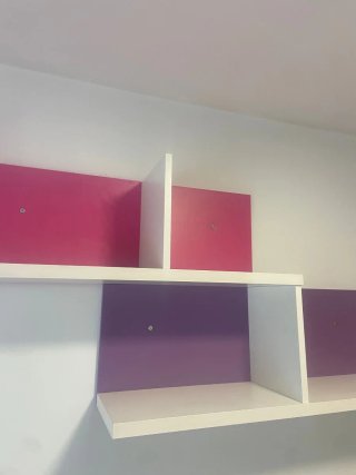 Cama nido con 3 cajones y estanterías