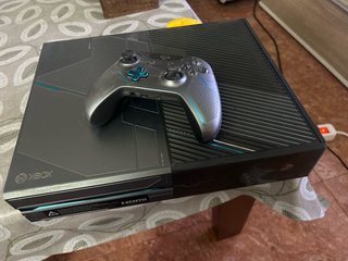 Xbox One Edición Halo + Mando Halo [Coleccionista]