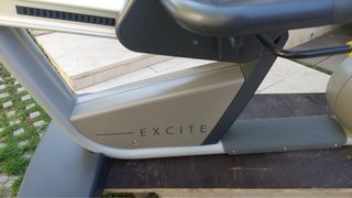 Bicicleta Estática Technogym Recline Med Excite