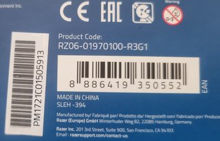 PS4 500GB + Mando RAZER Raiju + 2 Call of Duty