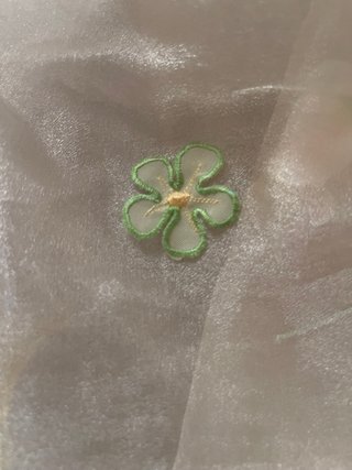 Tenda decorata con fiori brillantinata scatola 51