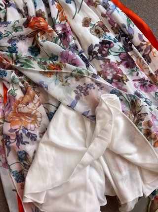 Vestido floral blanco talla M