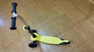 Patinete infantil 3 ruedas amarillo