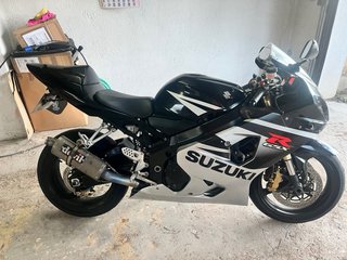 Suzuki GSX-R 600 Negra