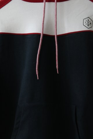 Sudadera con capucha y logo