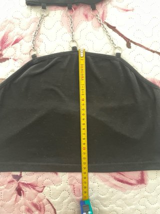 Top negro Shein con cadenas Talla M