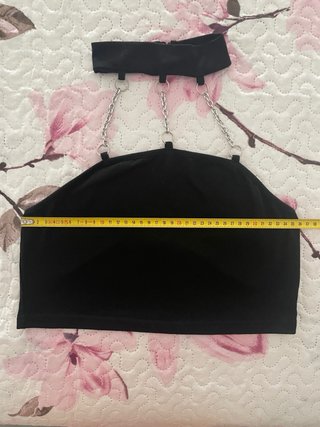 Top negro Shein con cadenas Talla M
