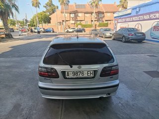 Nissan Almera 2000