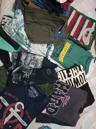 Lote de 22 camisetas de hombre talla M y talla L
