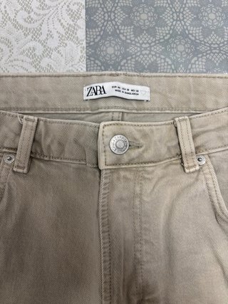 Bermudas Zara Beige