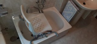 Silla para poner sobre bañera. Nueva. Sin uso.