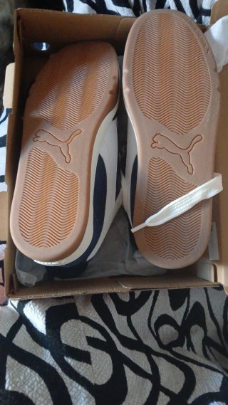 Zapatillas Puma Blancas y Azules