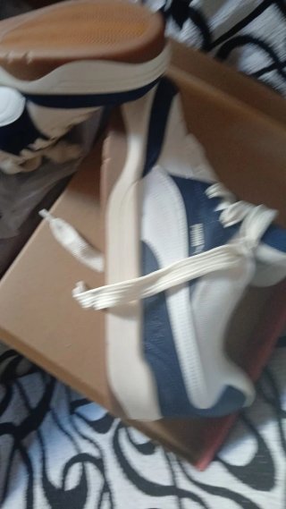 Zapatillas Puma Blancas y Azules