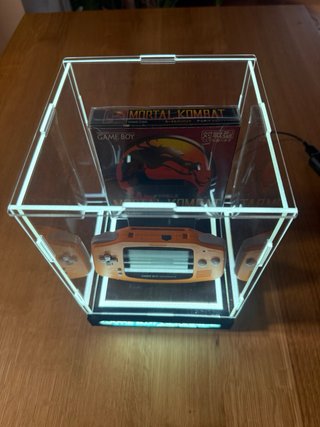 Urna Game Boy y juego