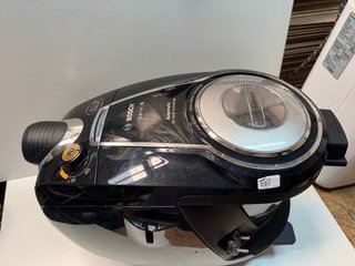 Aspiradora Bosch Serie 8 ProSilence