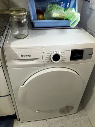 Secadora Balay 8kg con deposito