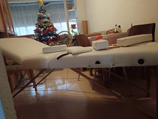 Mesa de masajes.646870174
