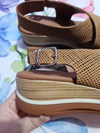PRECIOSAS SANDALIAS ESTILO ORIENTAL (NUEVAS)