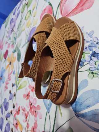 PRECIOSAS SANDALIAS ESTILO ORIENTAL (NUEVAS)
