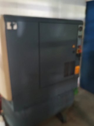 Máquina industrial azul