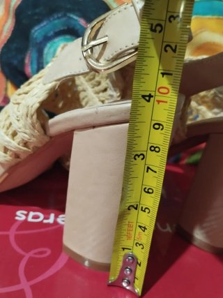 Sandalias tacón beige talla 36