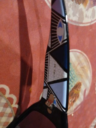 Gafas de sol negras y multicolor