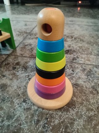 Juego de martillo y clavijas de madera Ikea