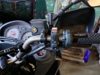 Honda Transalp 650 Adventure Negra
