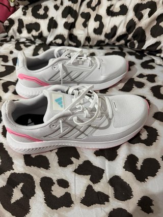 Zapatillas Adidas Blancas y Rosas