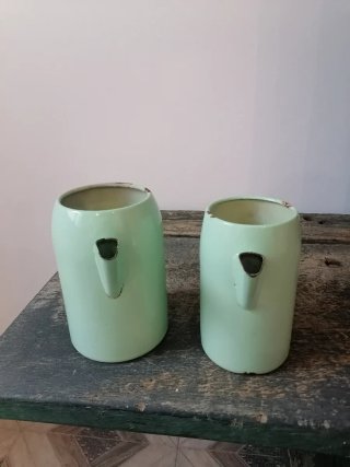 2 antiche caffettiere in metallo smaltato verde